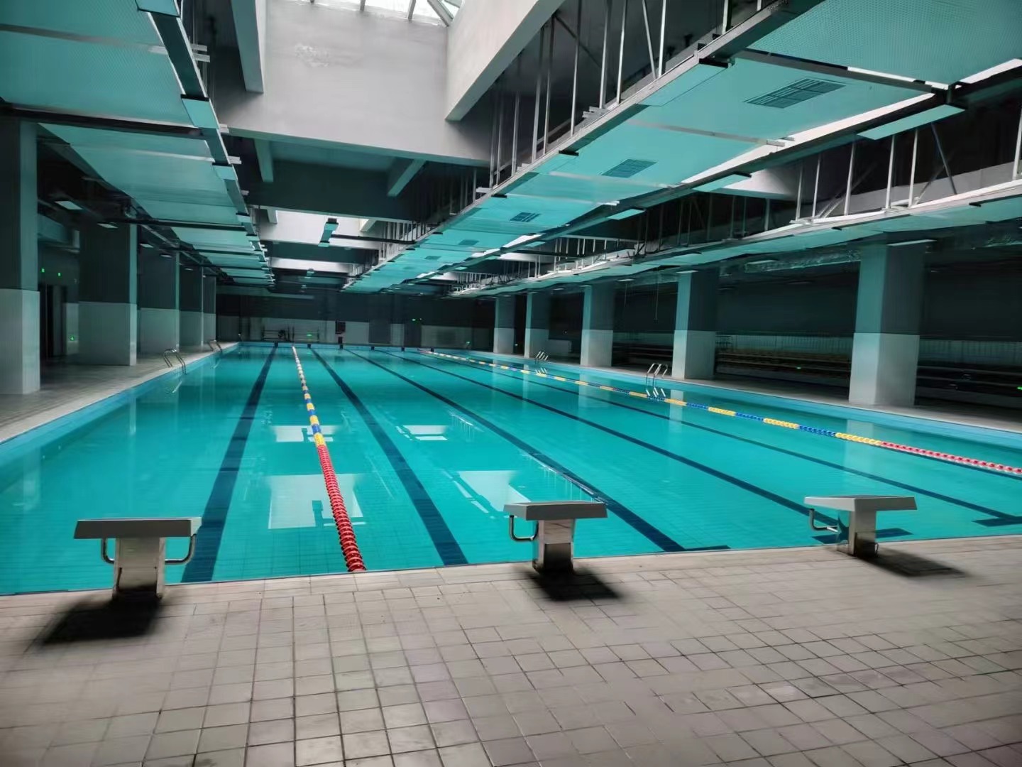 南充文峰校區(qū)恒溫泳池設(shè)備工程